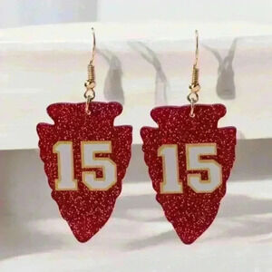 NWT Kansas City Chiefs 15 Mahomes earrings ❤️